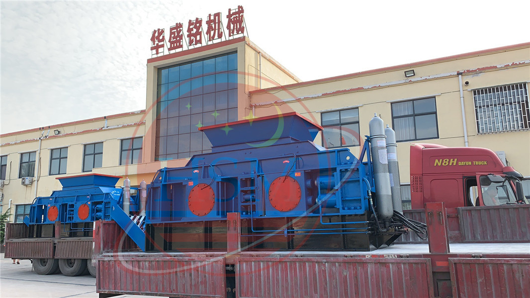 大型全自動(dòng)液壓對輥破碎機(jī)